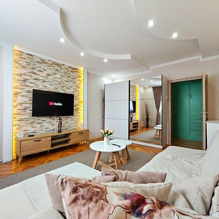 דונג'י מלינובאץ' Apartman Julija מראה חיצוני תמונה